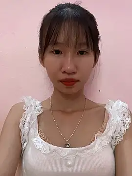 Snapshot of Abi_girl12 chatting on July 17, 5:36 am Abi girl12 online show from July 17, 5:36 am