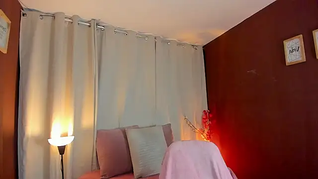 sensual fer online show from June 25, 12:31 pm
