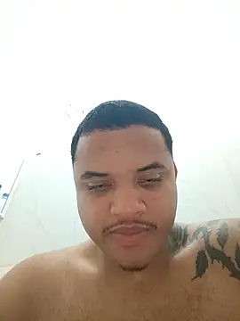 Snapshot of dark_br00 chatting on June 3, 3:31 am dark br00 online show from June 3, 3:31 am