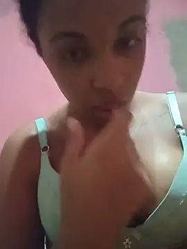 Snapshot of Mylenafe chatting on June 19, 3:05 pm Mylenafe online show from June 19, 3:05 pm