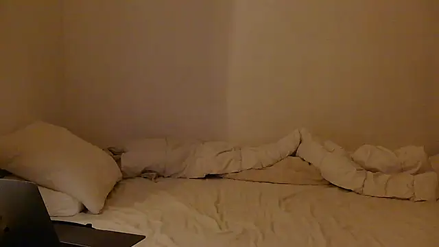 Snapshot of Secretcherryy chatting on July 22, 9:17 pm Secretcherryy online show from July 22, 9:17 pm