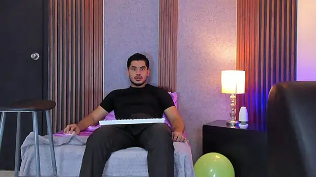 luciano vitale online show from July 6, 12:24 pm