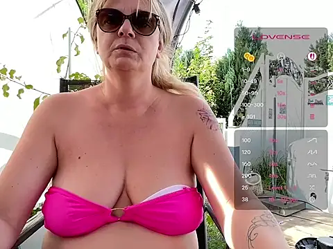 DirtyMarie80 online show from June 23, 2:37 pm