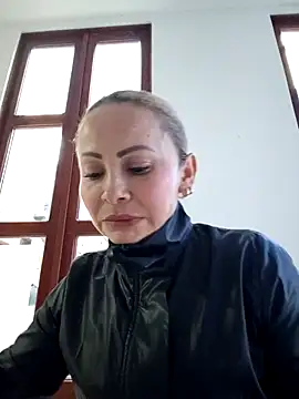 Snapshot of Sol_brillante chatting on July 12, 10:45 pm Sol brillante online show from July 12, 10:45 pm