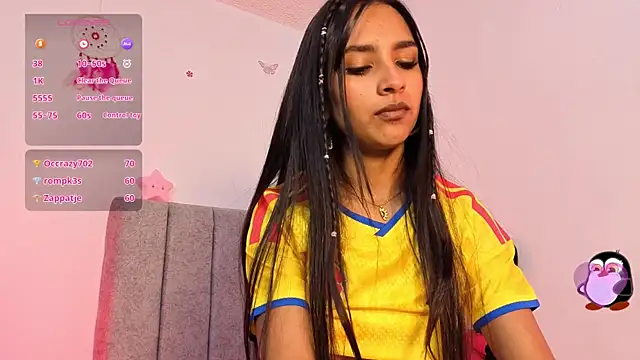 Snapshot of JAZMIIN_33 chatting on June 17, 1:34 pm JAZMIIN 33 online show from June 17, 1:34 pm