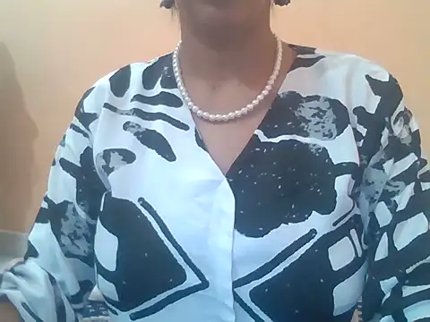 Snapshot of Anna_gougeous chatting on June 25, 4:34 am Anna gougeous online show from June 25, 4:34 am