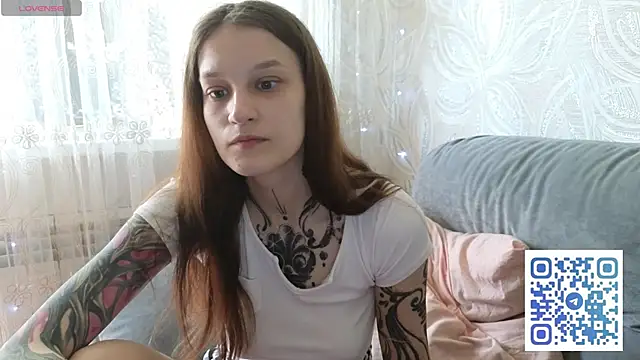 Little skinnyDevil online show from June 14, 2:46 am
