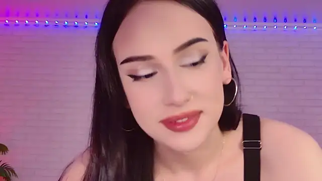 darinekoo online show from June 29, 4:41 am