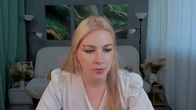 AmaliaWinslet online show from June 19, 2:49 am
