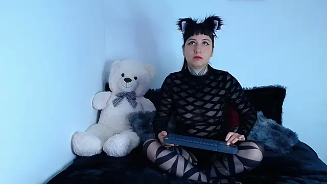Snapshot of x_lilith_ chatting on July 1, 12:34 am x lilith online show from July 1, 12:34 am