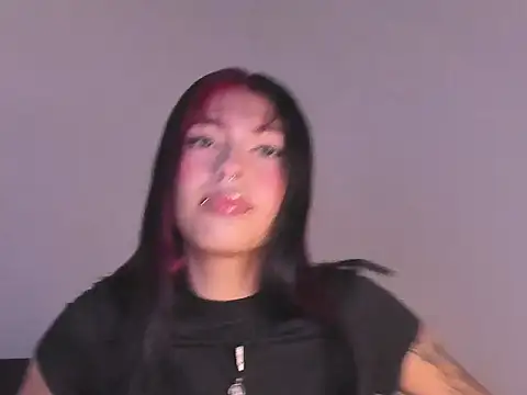 Snapshot of EvaBenely_ chatting on July 9, 6:50 am EvaBenely online show from July 9, 6:50 am