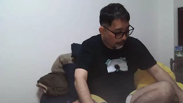 Snapshot of komadanaoki chatting on July 8, 12:42 pm komadanaoki online show from July 8, 12:42 pm