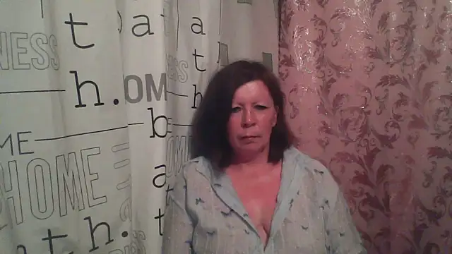 Snapshot of Schastlivaya43 chatting on June 22, 6:27 pm Schastlivaya43 online show from June 22, 6:27 pm