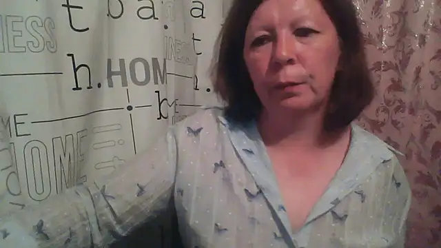 Snapshot of Schastlivaya43 chatting on June 25, 7:18 pm Schastlivaya43 online show from June 25, 7:18 pm