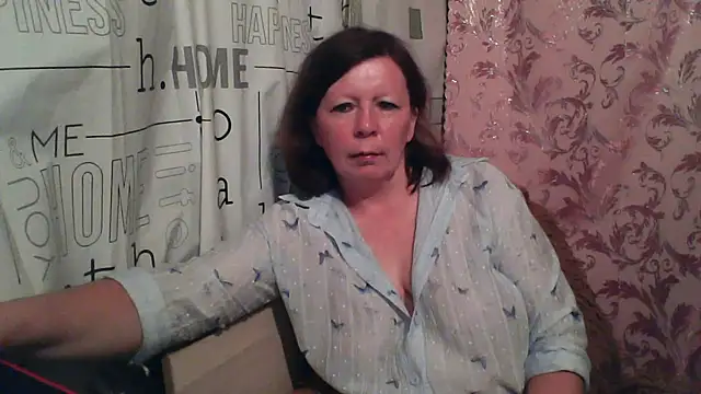 Snapshot of Schastlivaya43 chatting on July 14, 7:30 pm Schastlivaya43 online show from July 14, 7:30 pm