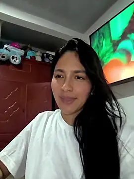 Snapshot of SophiCastro09_ chatting on June 21, 12:46 am SophiCastro09 online show from June 21, 12:46 am