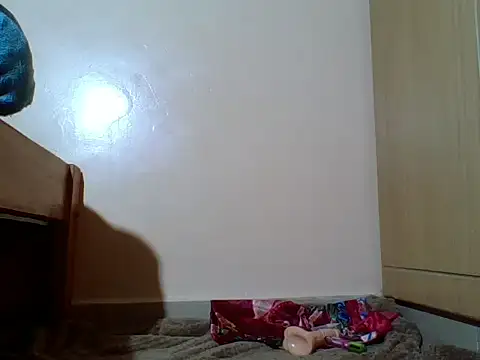 Snapshot of EbonyJuly chatting on June 27, 10:26 pm EbonyJuly online show from June 27, 10:26 pm