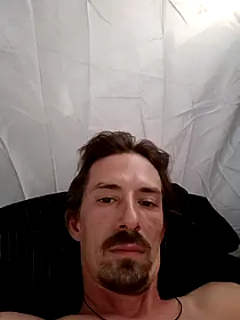 Snapshot of Mstrdstrctn7 chatting on March 4, 11:22 pm Mstrdstrctn7 online show from March 4, 11:22 pm