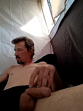 Snapshot of Mstrdstrctn7 chatting on March 17, 10:49 pm Mstrdstrctn7 online show from March 17, 10:49 pm