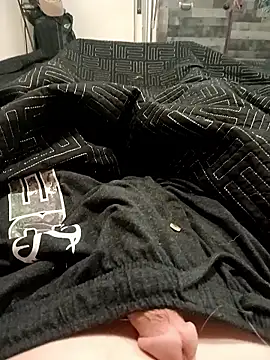 Snapshot of Mstrdstrctn7 chatting on January 12, 2:33 pm Mstrdstrctn7 online show from January 12, 2:33 pm