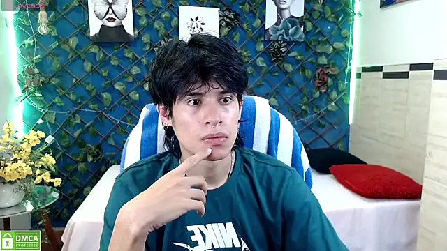 Snapshot of wayath1 chatting on July 16, 11:16 am wayath1 online show from July 16, 11:16 am