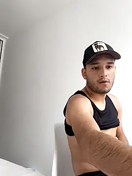 Snapshot of Thiago_Stone1 chatting on June 26, 9:19 pm Thiago Stone1 online show from June 26, 9:19 pm