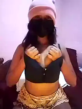 queen shelly online show from July 28, 9:03 pm