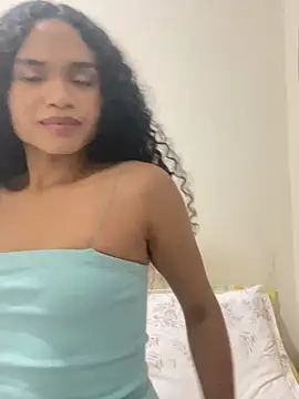 Snapshot of AnaAngel_ chatting on June 8, 1:28 am AnaAngel online show from June 8, 1:28 am