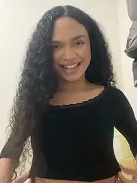 Snapshot of AnaAngel_ chatting on June 10, 2:12 am AnaAngel online show from June 10, 2:12 am