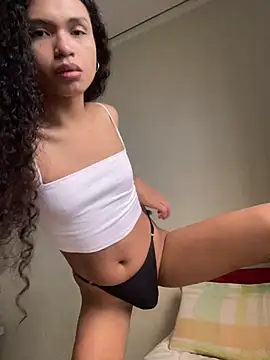 Snapshot of AnaAngel_ chatting on July 15, 1:16 pm AnaAngel online show from July 15, 1:16 pm