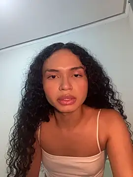 Snapshot of AnaAngel_ chatting on August 1, 12:21 am AnaAngel online show from August 1, 12:21 am
