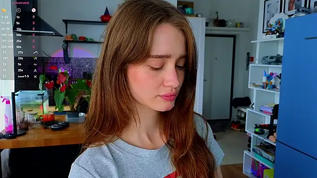 AliviaWithLove online show from July 6, 10:12 am