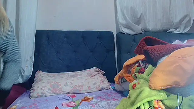 Snapshot of Alana_sc chatting on June 25, 4:11 pm Alana sc online show from June 25, 4:11 pm