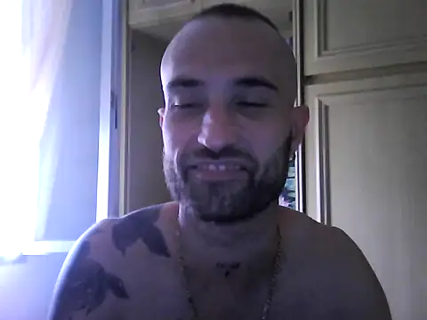 Snapshot of phanton29 chatting on June 28, 11:38 am phanton29 online show from June 28, 11:38 am