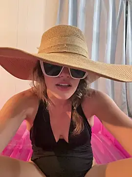 VeiledVixxen online show from July 6, 1:57 am