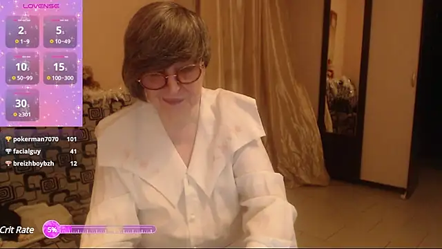Sharon Amore online show from December 31, 3:31 pm