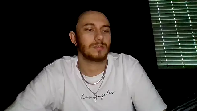 Mikecloudyhawk online show from June 19, 1:04 pm