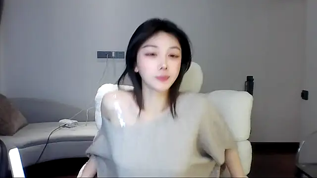 Snapshot of SylvieMaya chatting on July 15, 7:08 pm SylvieMaya online show from July 15, 7:08 pm
