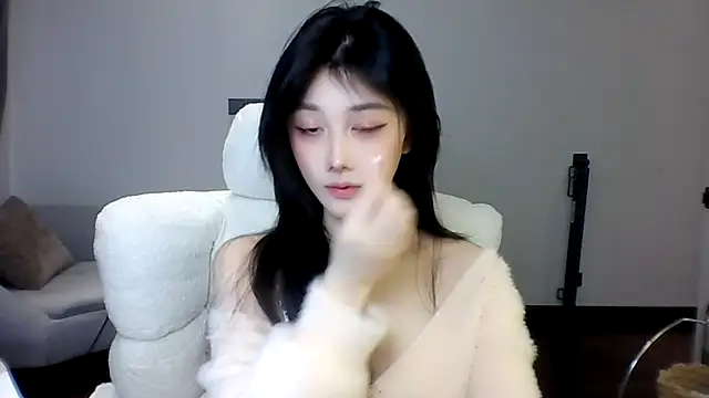 Snapshot of SylvieMaya chatting on July 23, 4:16 pm SylvieMaya online show from July 23, 4:16 pm