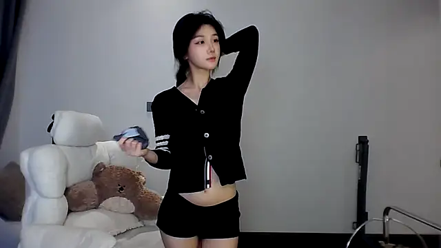 Snapshot of SylvieMaya chatting on July 24, 5:00 pm SylvieMaya online show from July 24, 5:00 pm