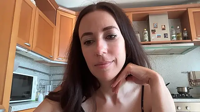 Snapshot of Flamingo_Queen chatting on July 16, 6:08 am Flamingo Queen online show from July 16, 6:08 am