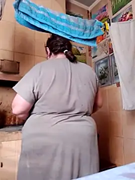 Snapshot of oksana72 chatting on February 19, 10:11 am oksana72 online show from February 19, 10:11 am