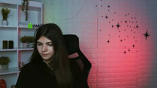 kiaraa belle online show from June 17, 1:12 pm