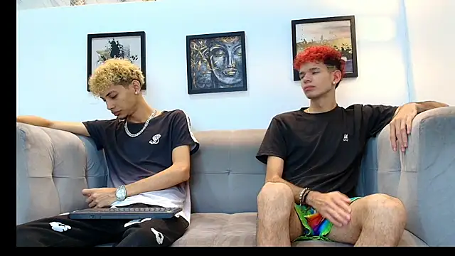 Snapshot of Hot_skinny_guys chatting on June 28, 7:20 pm Hot skinny guys online show from June 28, 7:20 pm