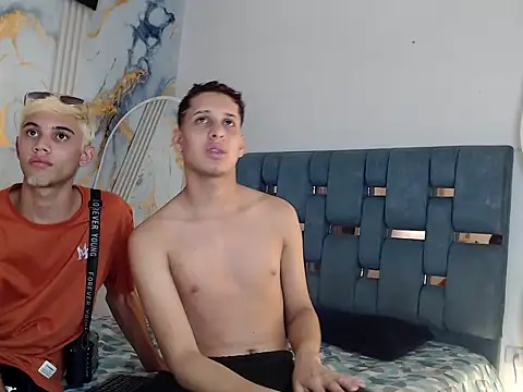 Snapshot of Thick_cock_guys chatting on June 17, 7:15 pm Thick cock guys online show from June 17, 7:15 pm