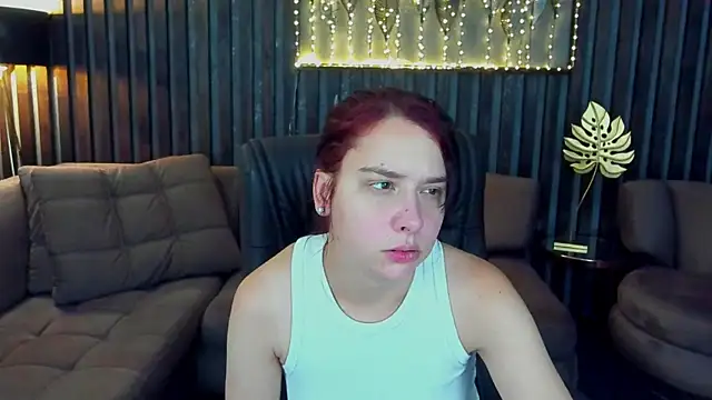 Livia Shy online show from June 20, 11:46 am