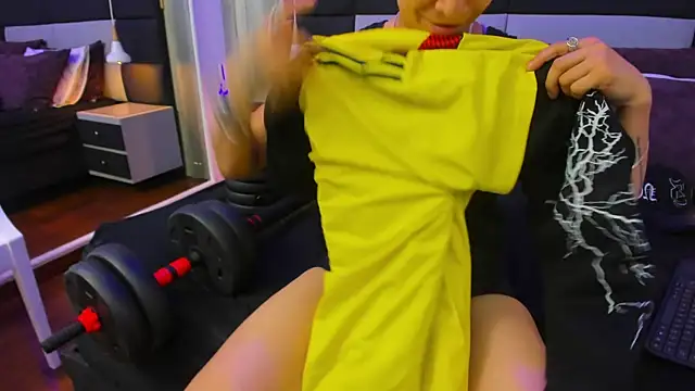 Pixelriott online show from July 20, 8:44 pm