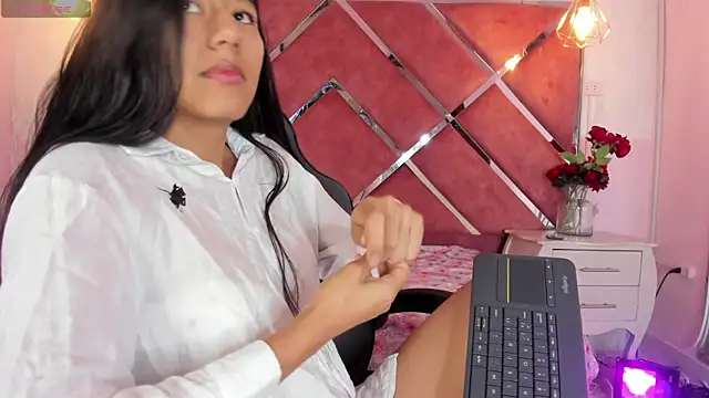 Carla Alvez online show from July 17, 2:02 pm