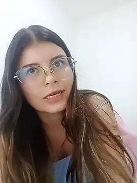 Snapshot of Kathaleya_124 chatting on July 11, 2:47 am Kathaleya 124 online show from July 11, 2:47 am