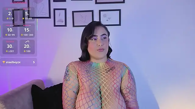 Snapshot of Pamela_tomas chatting on June 25, 2:32 pm Pamela tomas online show from June 25, 2:32 pm